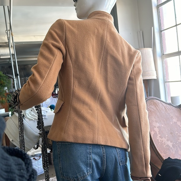 Vintage Camel Wool cashmere lined Jacket XS Fitted snuggly Very warm No closure - Picture 6 of 15